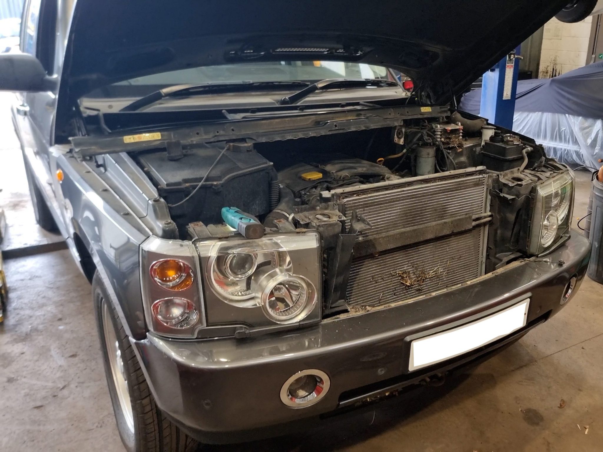 Range Rover Radiator Close To Engine Famous Four News Blog